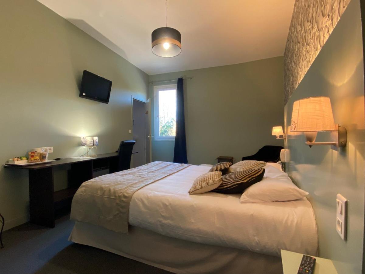 Logis Aux Berges De L'aveyron Hotel 3*