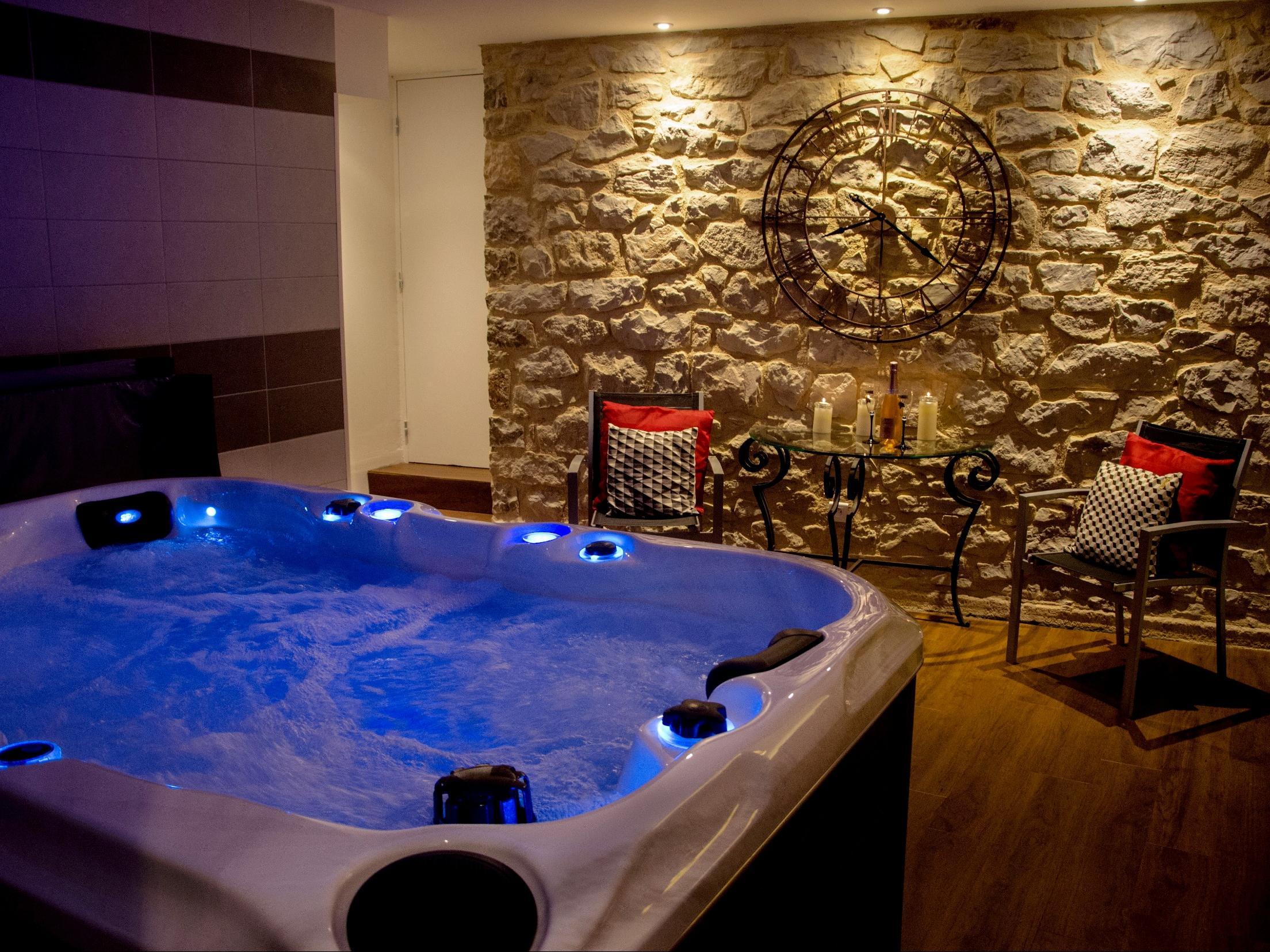 Hotel Logis Aux Berges De L'aveyron