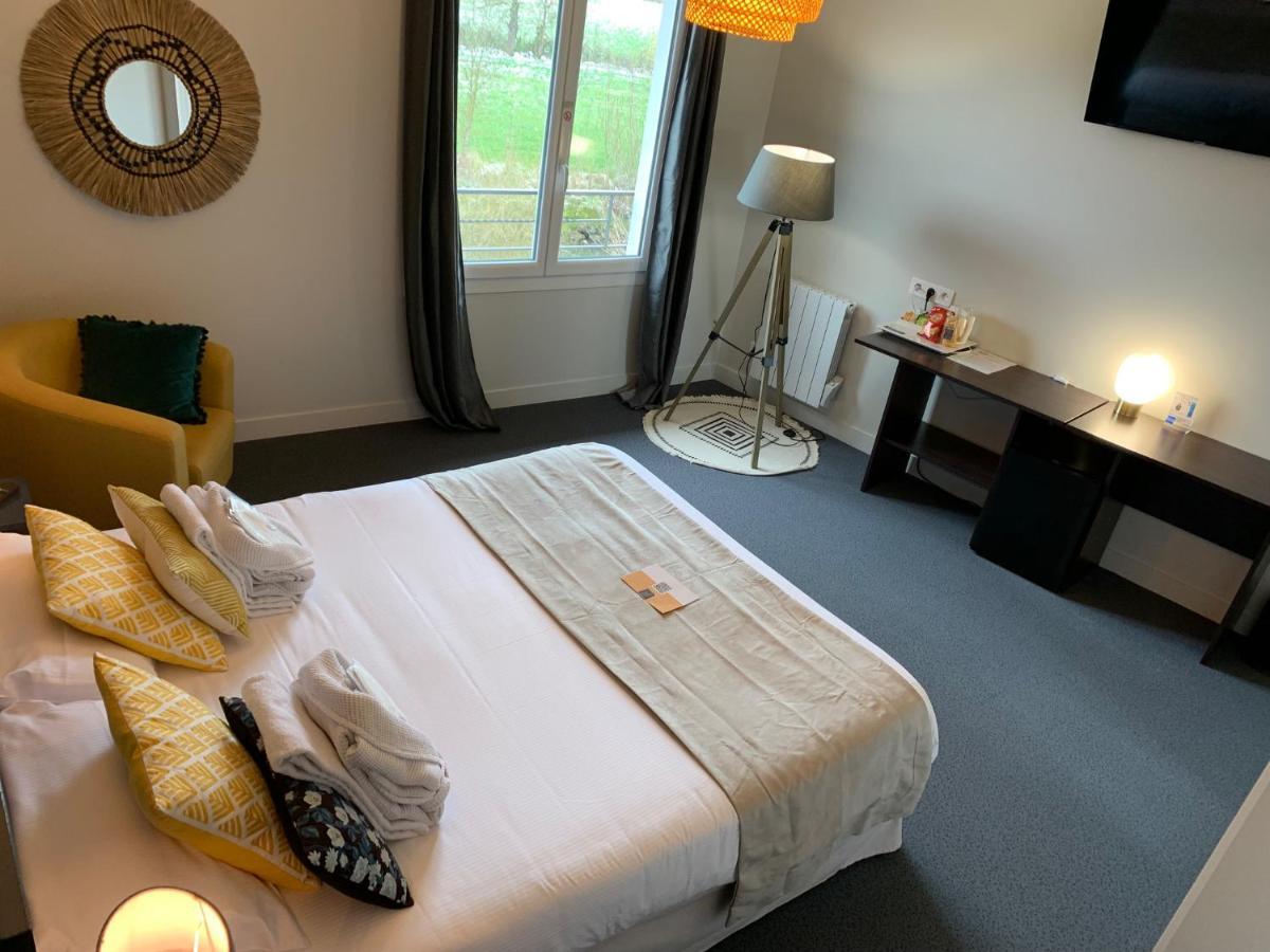 Hotel Logis Aux Berges De L'aveyron 3*